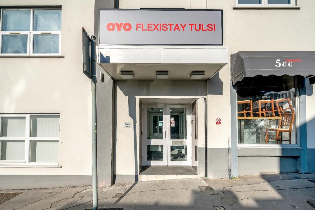 London OYO-Flexistay-Tulsi-ApartHotel exterior