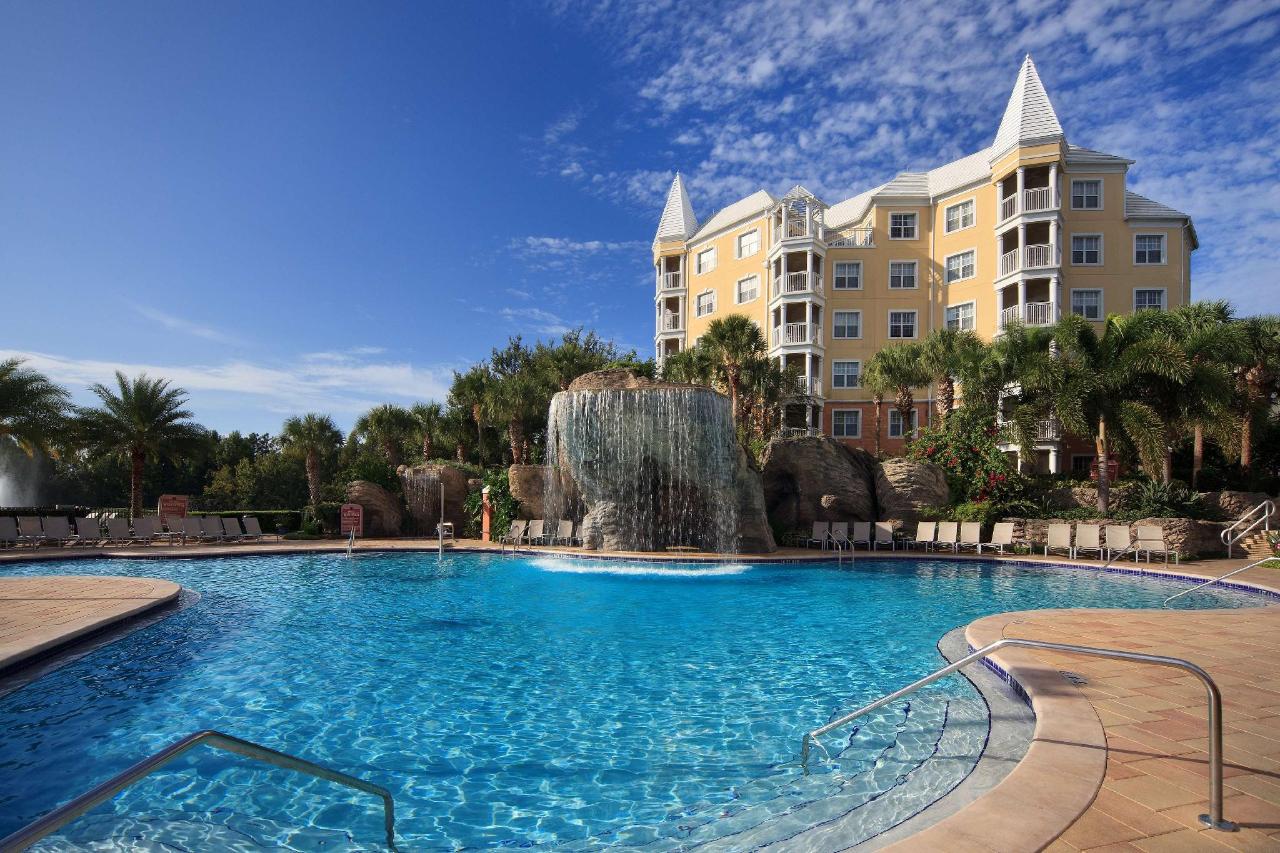 Orlando Hilton-Grand-Vacations-Club-SeaWorld-Orlando exterior