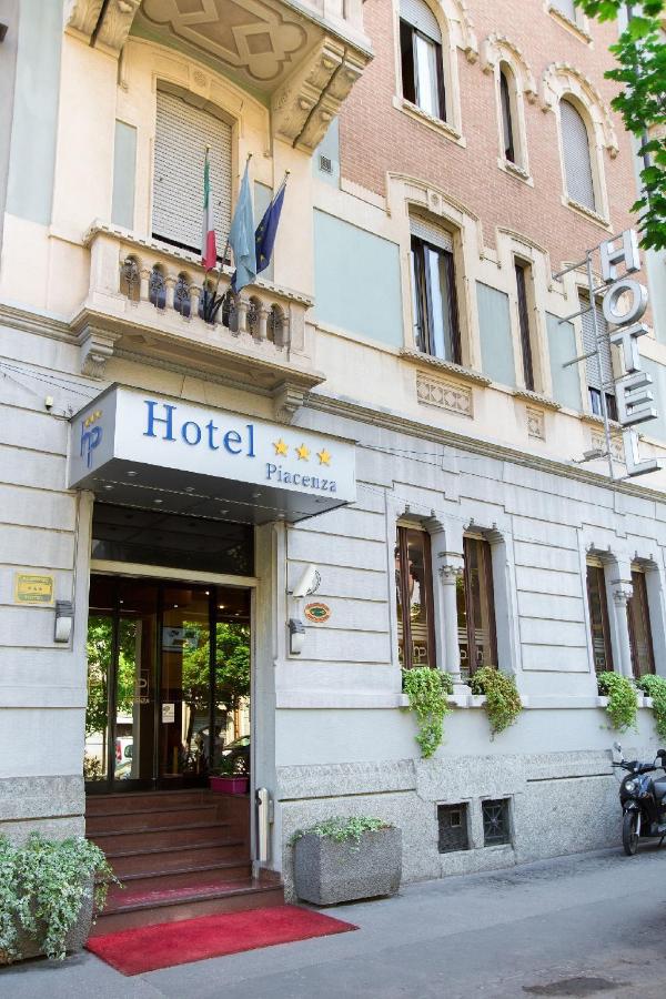 Milan Hotel-Piacenza exterior