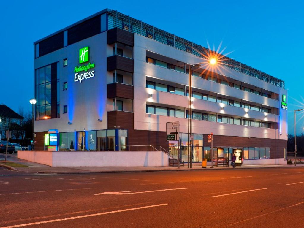 London Holiday-Inn-Express-London-Golders-Green exterior