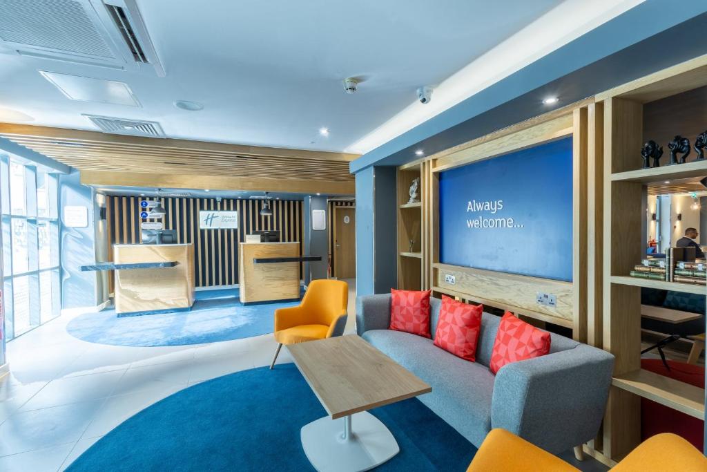 London Holiday-Inn-Express-London-Croydon facility