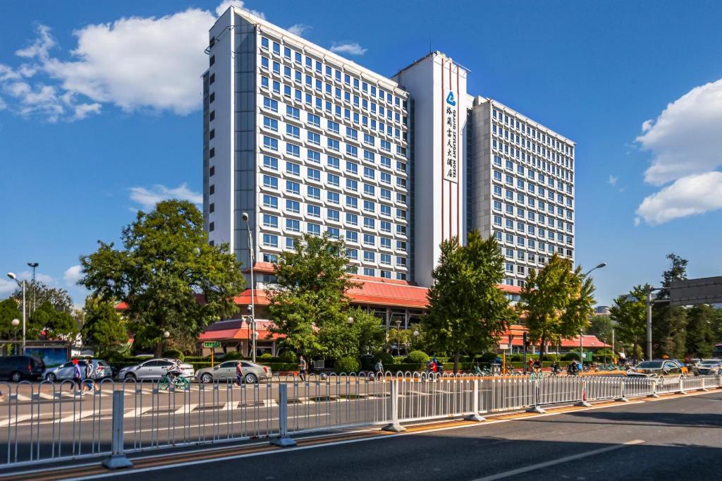 Beijing Grand-Skylight-Hotel-Royal-Beijing exterior