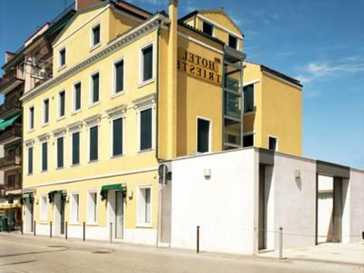 Venice Hotel-Trieste exterior