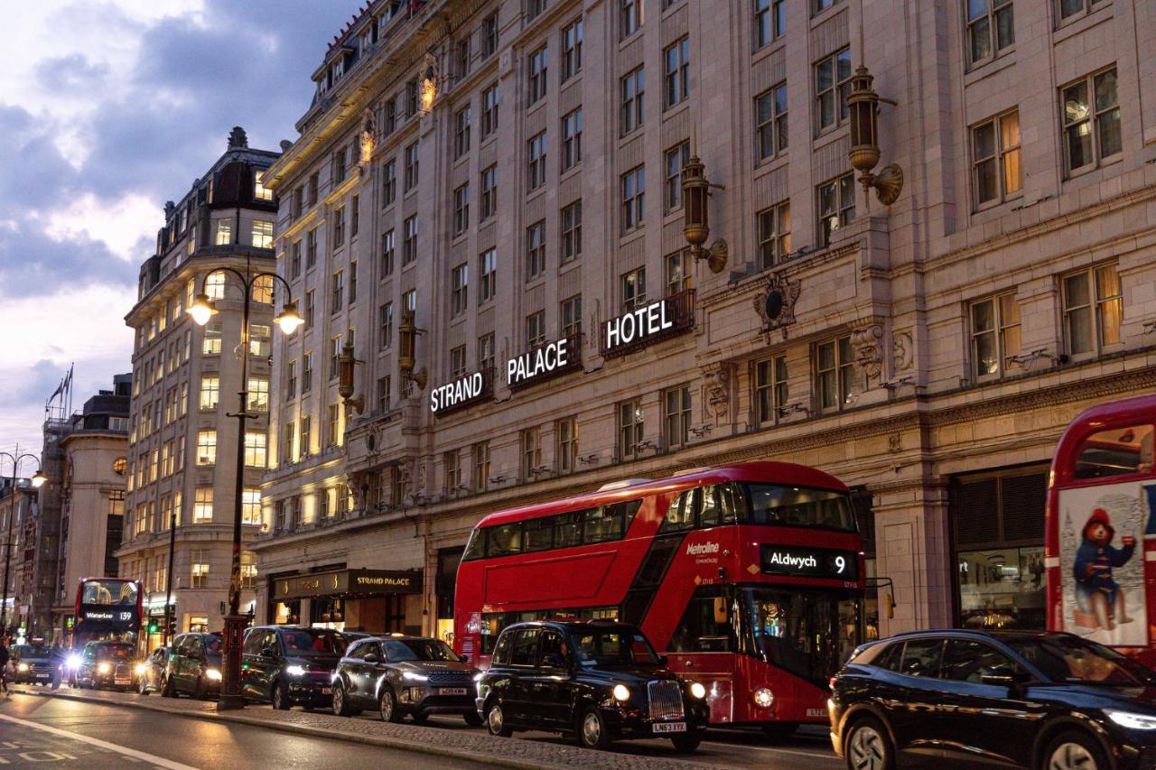 London Strand-Palace-Hotel exterior