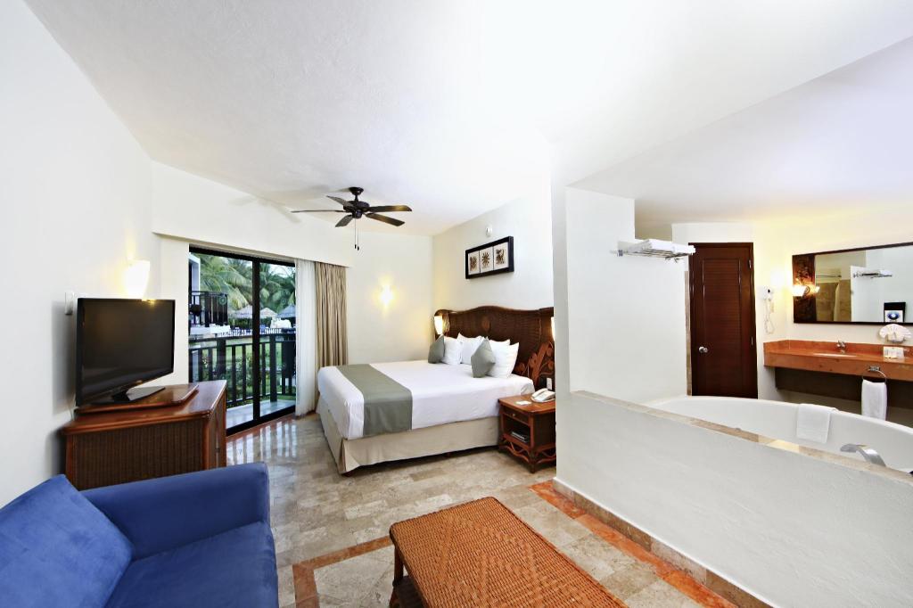 Playa-Del-Carmen Sandos-Caracol-Eco-Resort---All-Inclusive interior