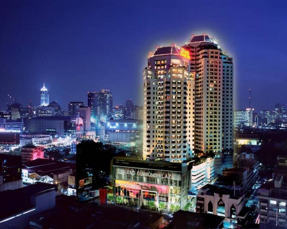 Bangkok Grand-Diamond-Suites-Hotel-SHA-Plus exterior