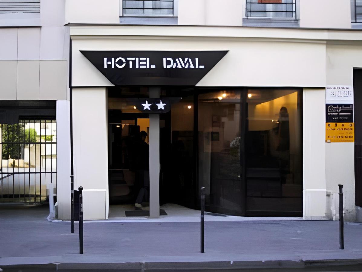 Paris Hotel-Daval exterior