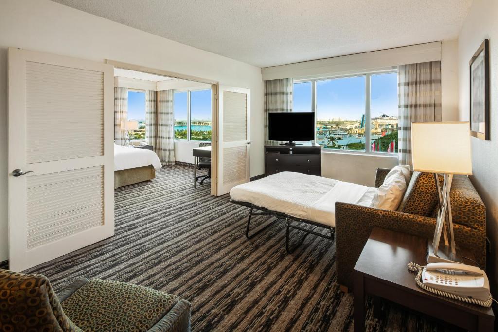 Miami Holiday-Inn-Hotel-Port-of-Miami-Downtown interior