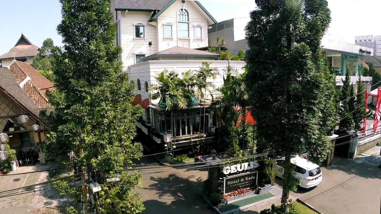 Bandung Geulis-Boutique-Hotel exterior