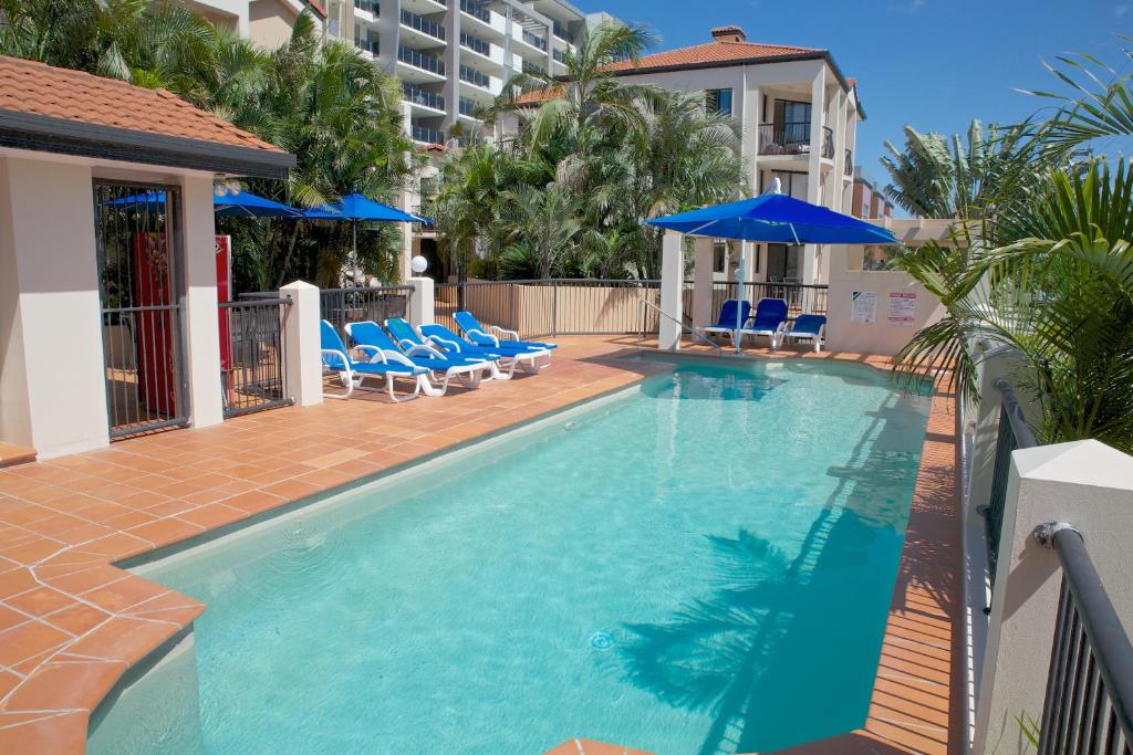 Gold-Coast Chevron-Palms-Holiday-Apartments facility