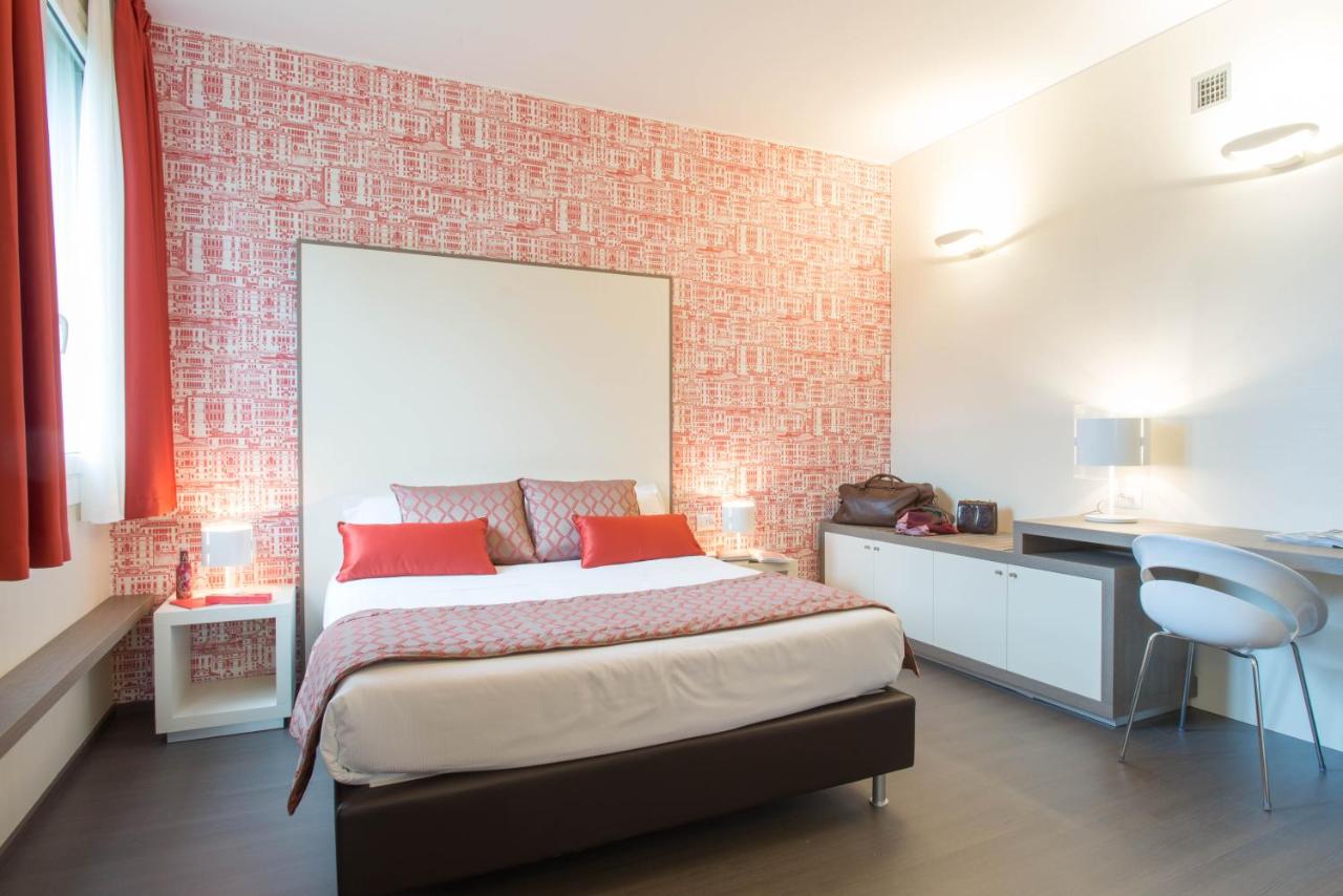 Milan Hotel-Tiziano-Gruppo-Minihotel interior