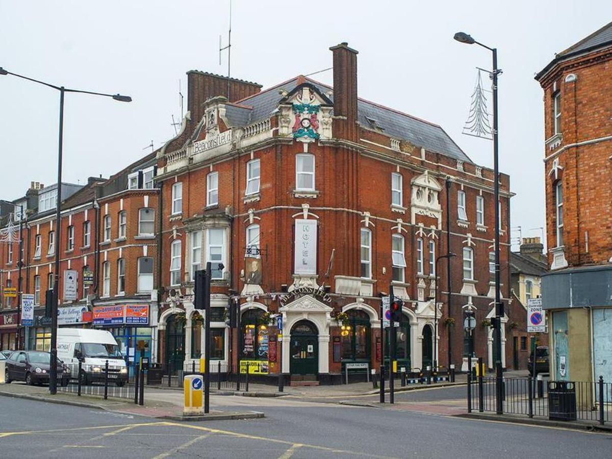 London Beaconsfield-Hotel exterior