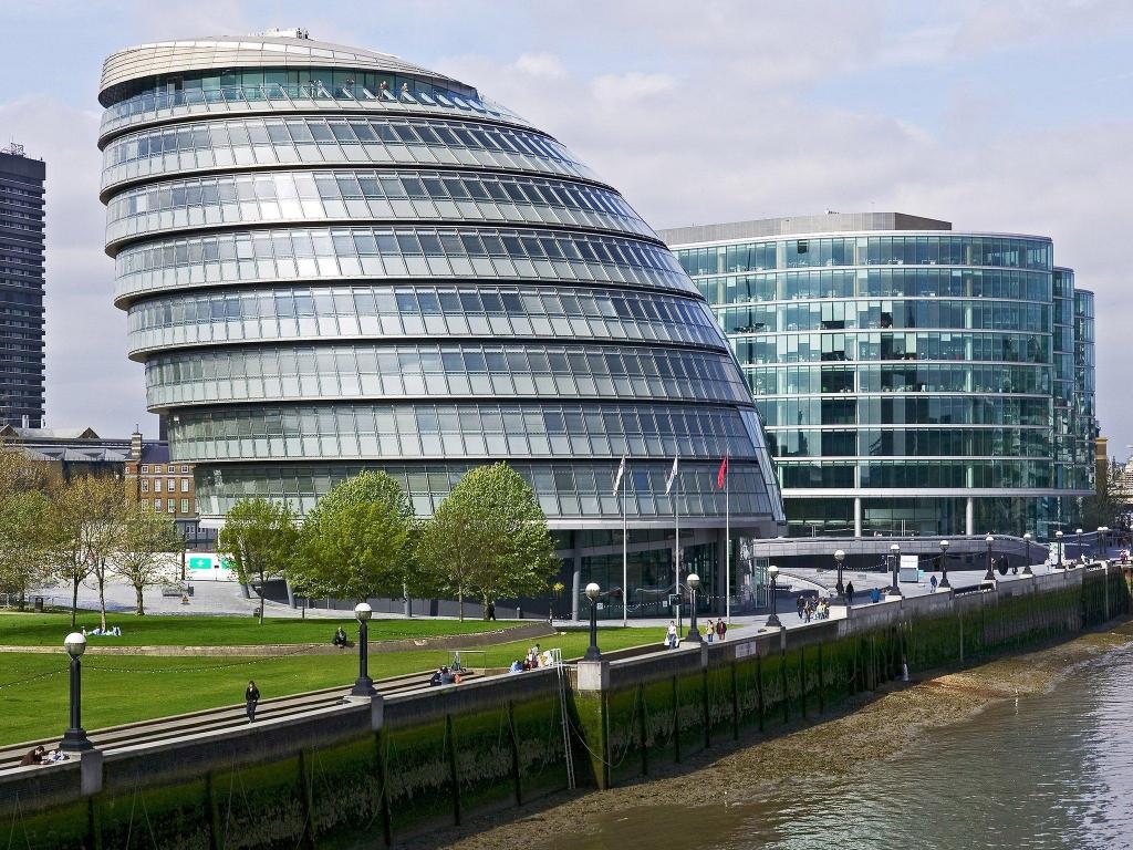 London Novotel-London-Excel-Hotel exterior