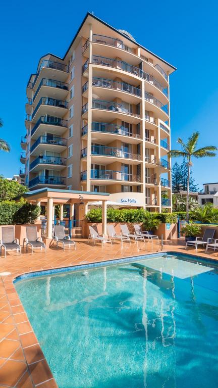 Gold-Coast San-Mateo-on-Broadbeach-Apartments exterior