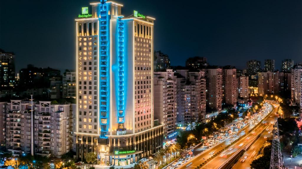 Chongqing Holiday-Inn-Chongqing-Guanyinqiao exterior