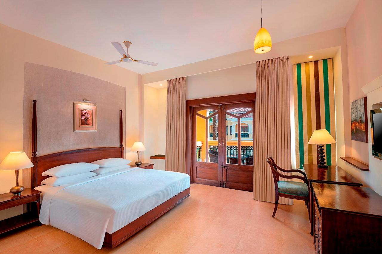 Goa Country-Inn--Suites-By-Radisson-Goa-Candolim interior