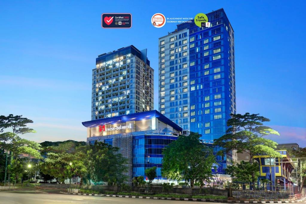 Jakarta Swiss-Belhotel-Mangga-Besar exterior