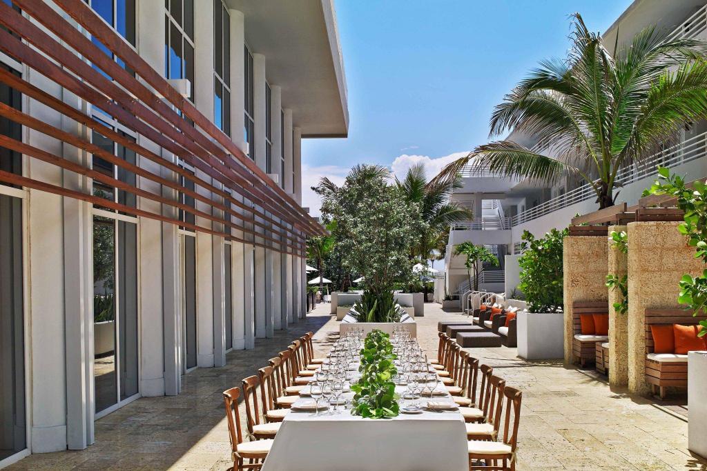 Miami-Beach Royal-Palm-South-Beach-Miami-a-Tribute-Portfolio-Resort exterior
