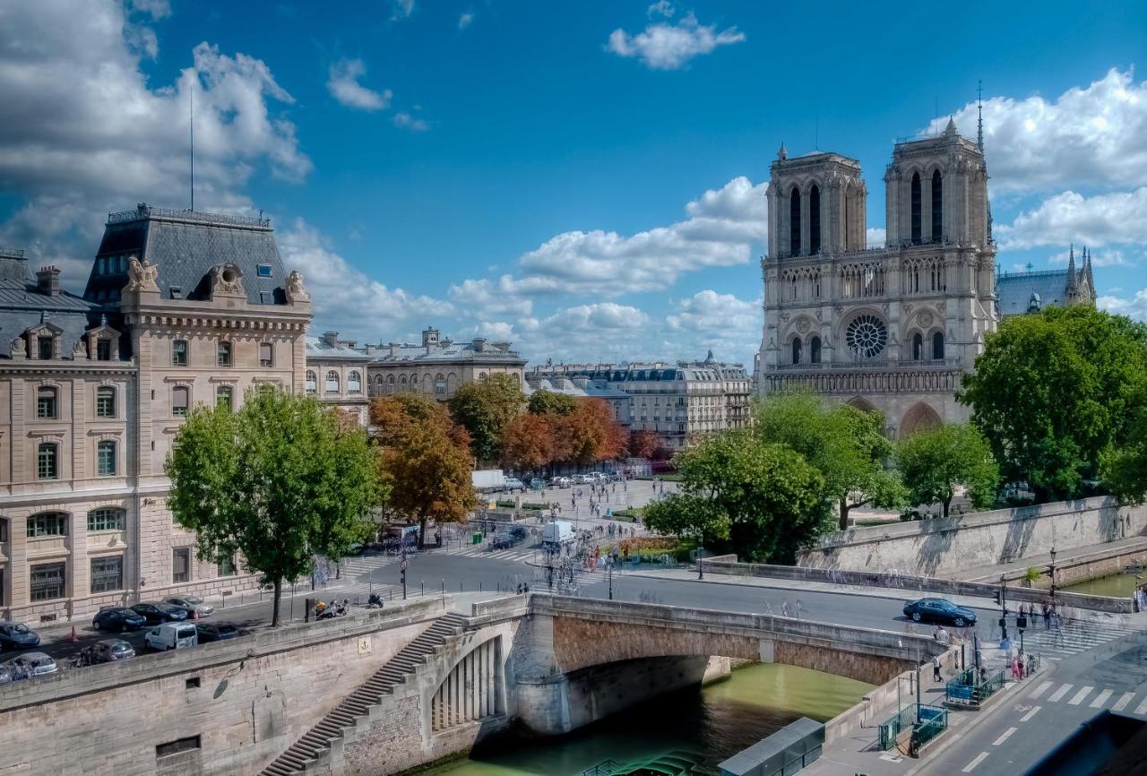 Paris Hotel-Les-Rives-de-Notre-Dame exterior