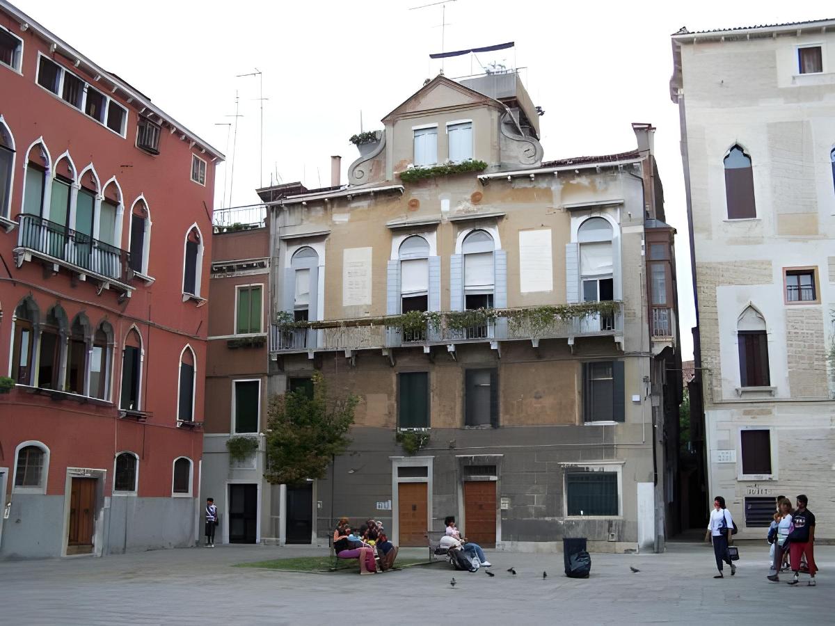 Venice Palazzo-Soderini exterior