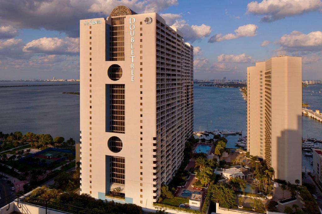 Miami Doubletree-Grand-Hotel-Biscayne-Bay exterior