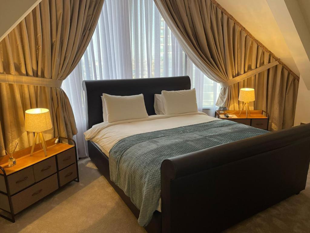 London Britannia-International-Hotel-Canary-Wharf interior