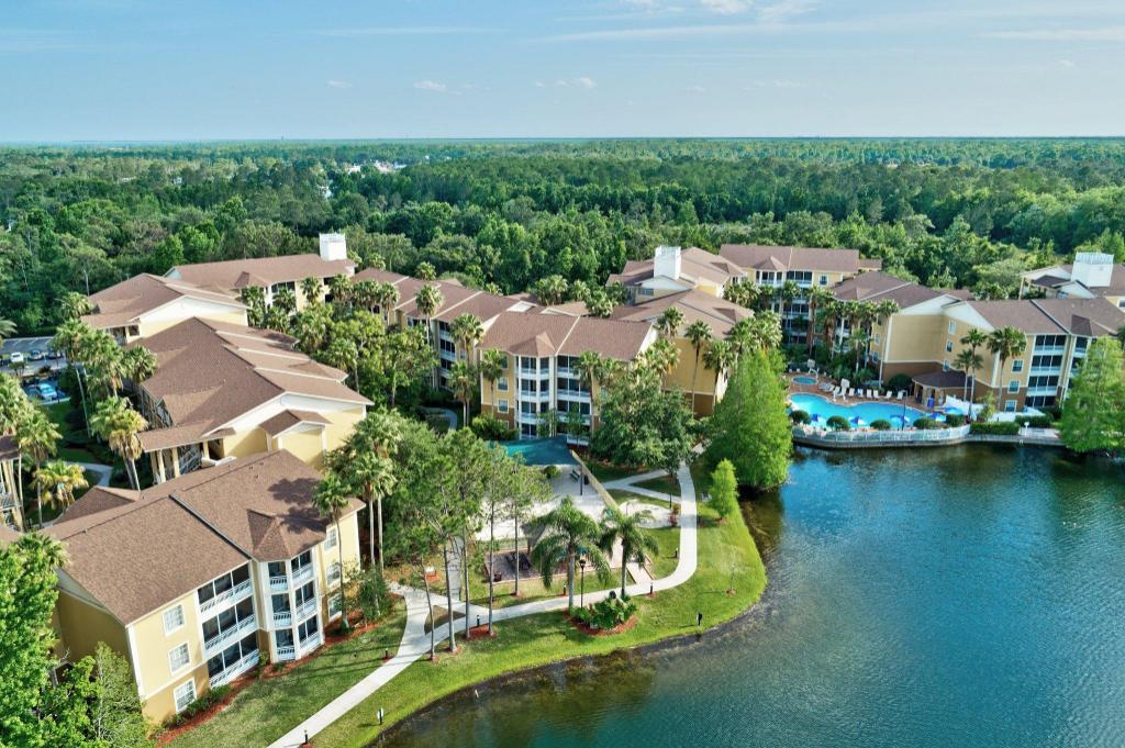 Orlando Club-Wyndham-Cypress-Palms exterior