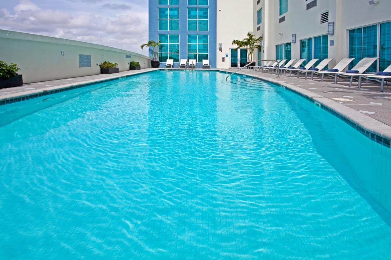 Fort-Lauderdale Crowne-Plaza-Hotel--Resorts-Fort-Lauderdale-Airport-Cruise facility
