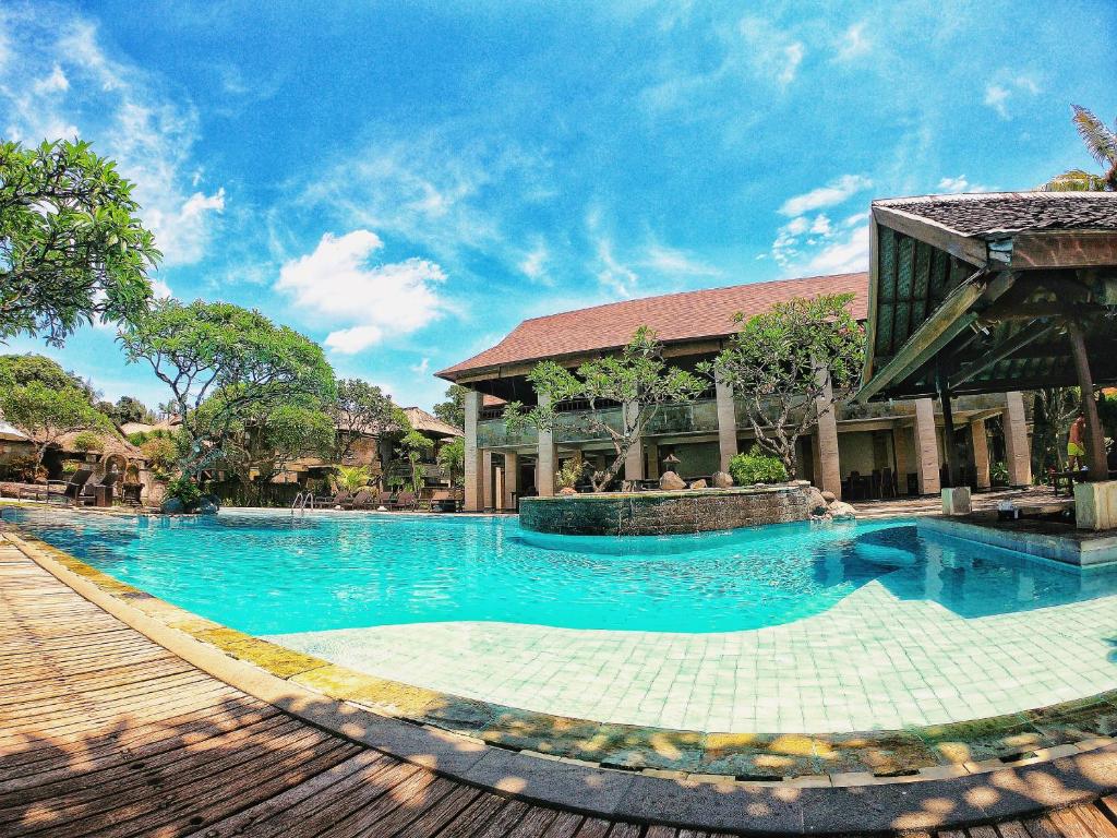Bali Grand-Balisani-Suites-Hotel exterior