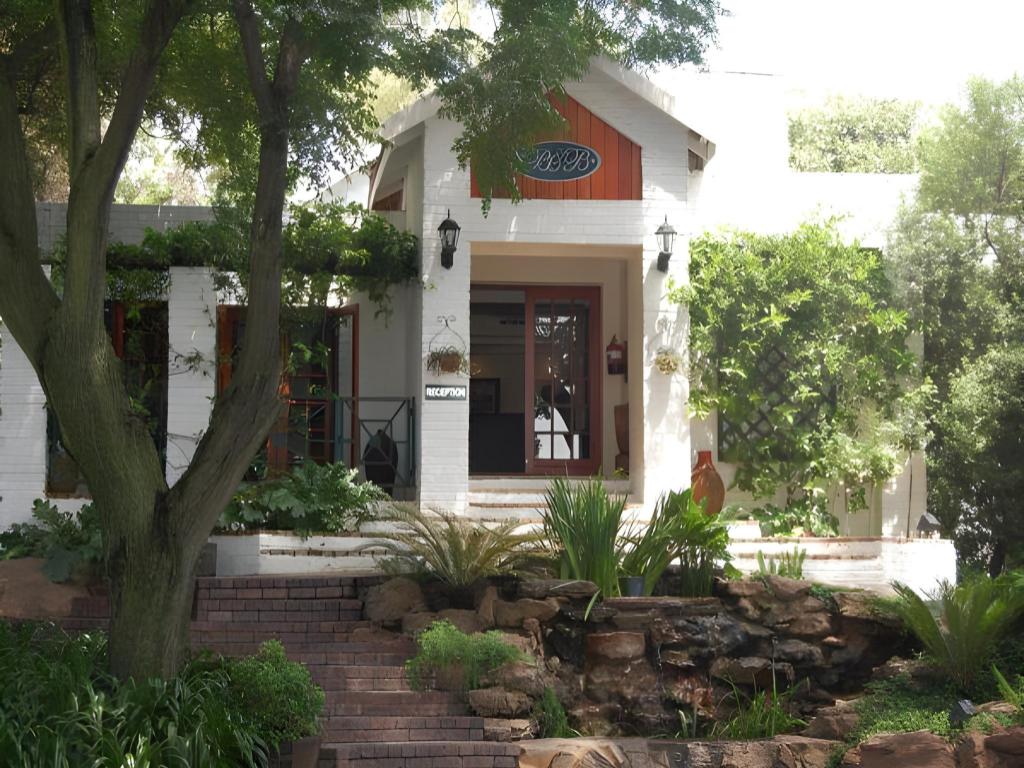 Johannesburg Rivonia-Premier-Lodge exterior