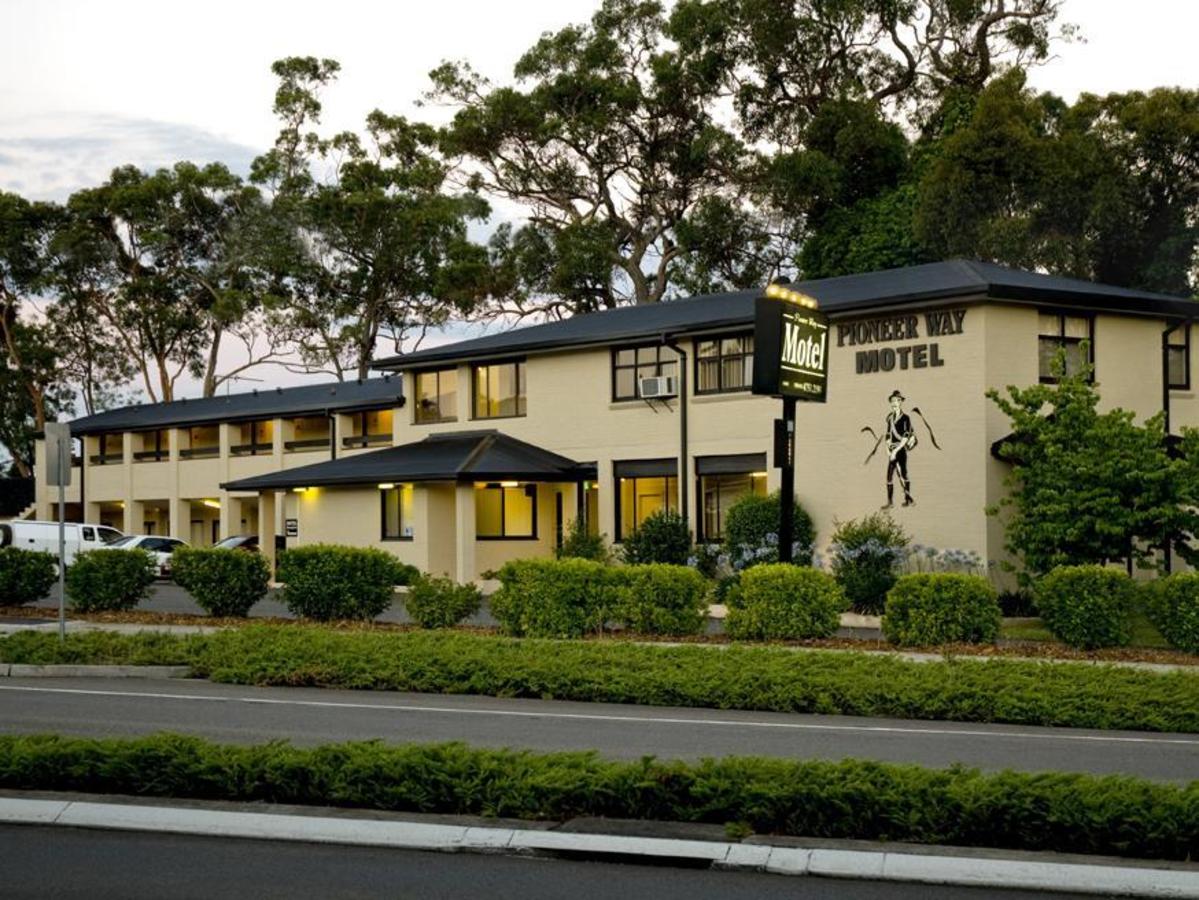 Blue-Mountains Pioneer-Way-Motel exterior