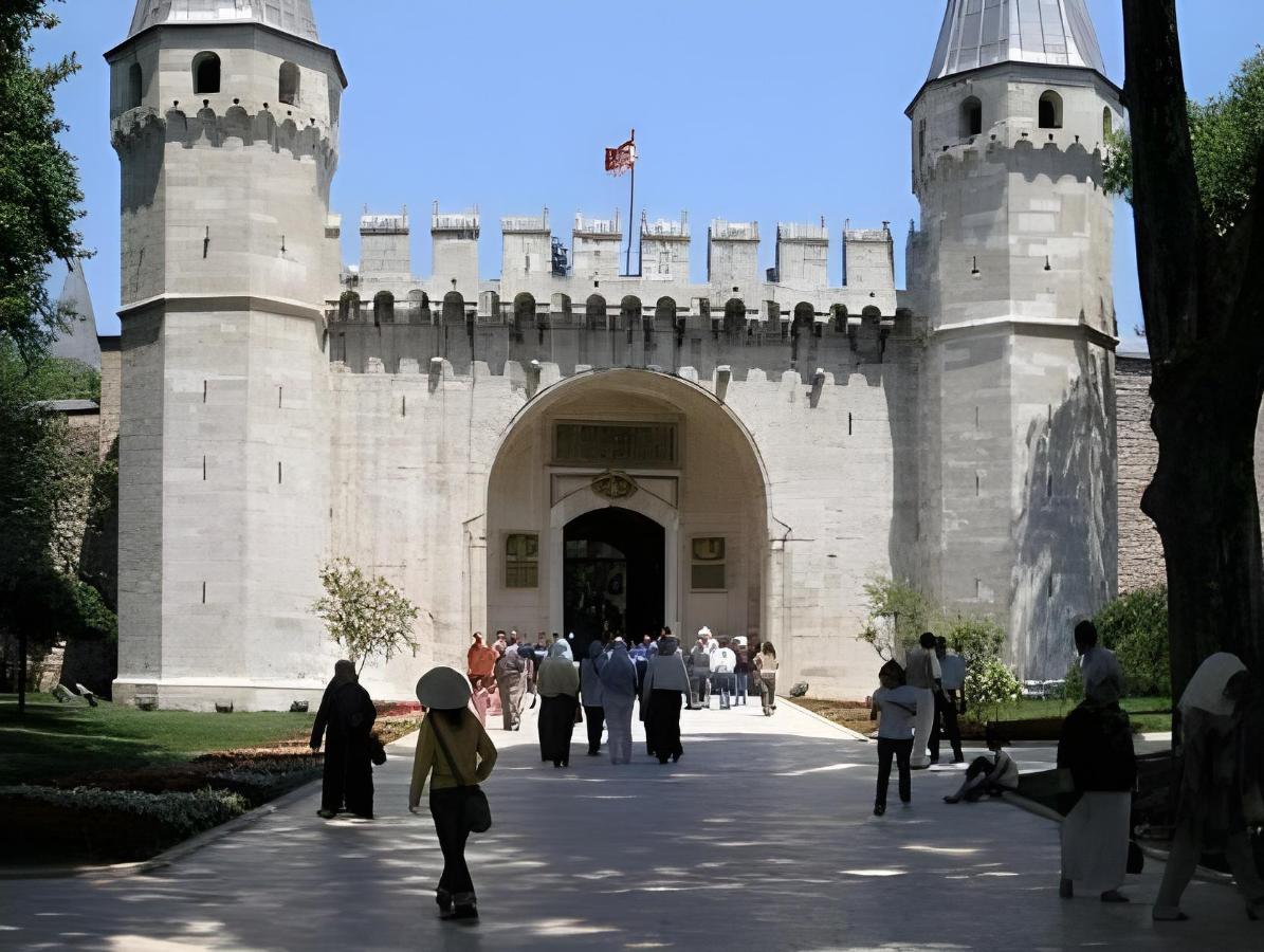 stanbul White-House-Hotel-Istanbul exterior