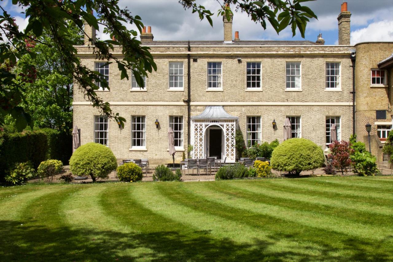 London London-Chigwell-Prince-Regent-Hotel-Signature-Collection-by-Best-Western exterior