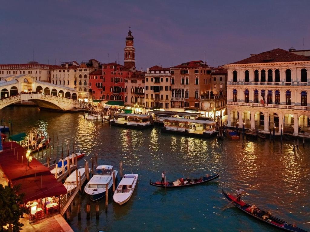 Venice Antica-Locanda-Sturion-Hotel exterior