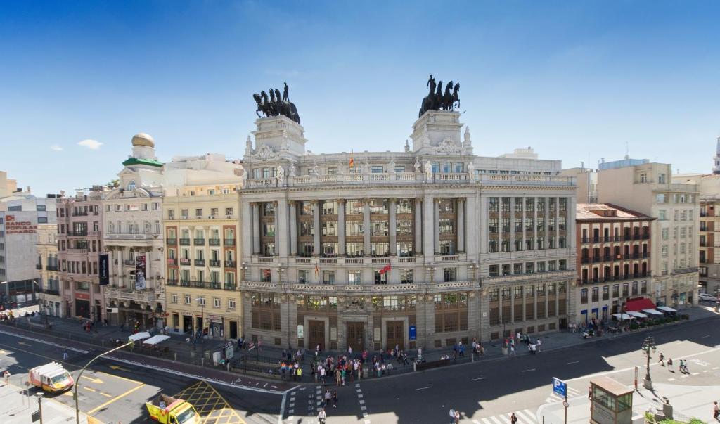 Madrid Hotel-Regina exterior