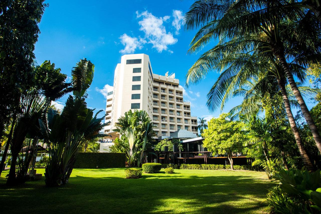 Phuket Centara-Karon-Resort exterior