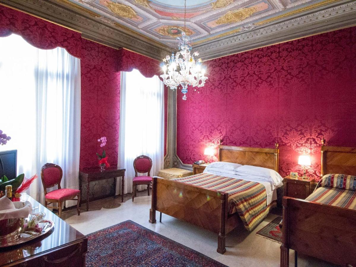 Venice Hotel-Palazzo-Abadessa interior