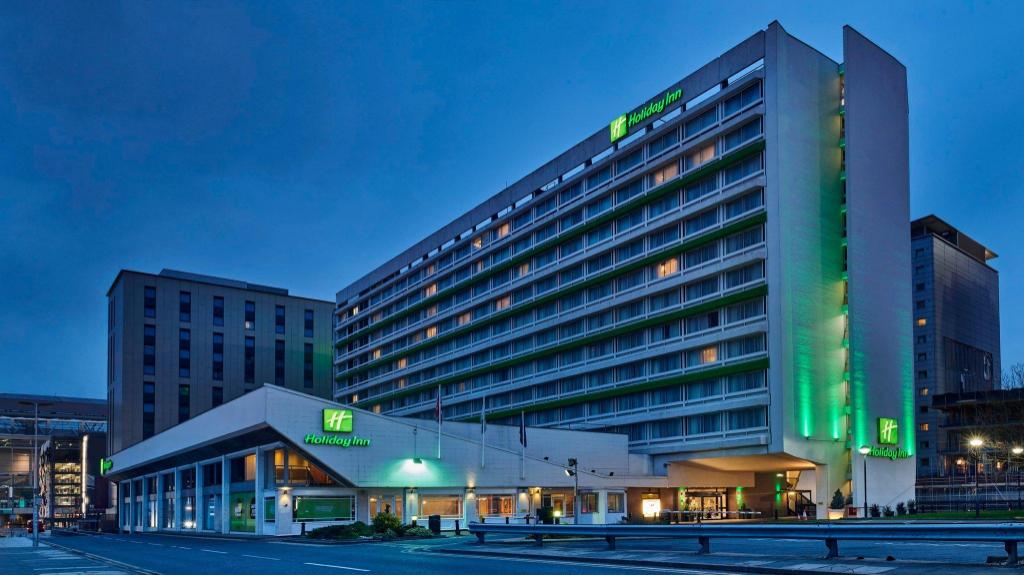 London Holiday-Inn-London---Wembley exterior