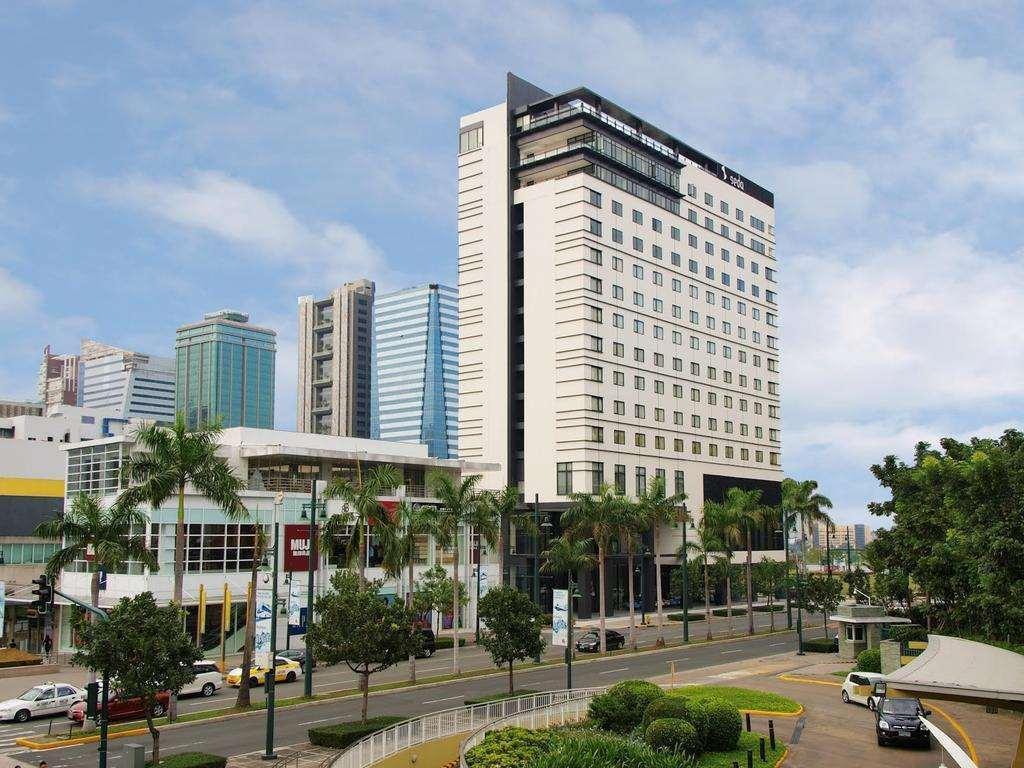 Manila Seda-Bonifacio-Global-City exterior